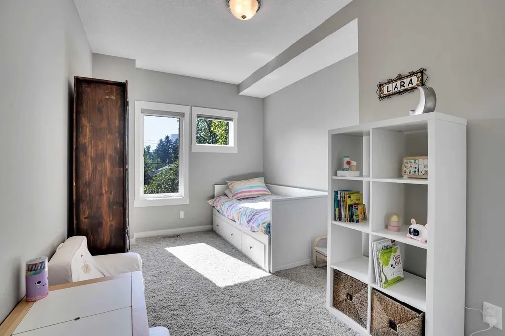235 11 Avenue NE Calgary AB T2E0Y9