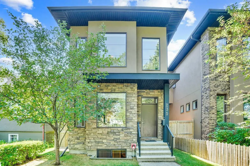 235 11 Avenue NE Calgary AB T2E0Y9