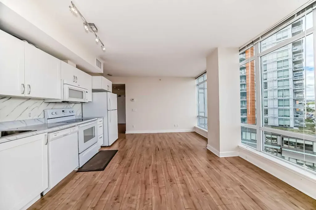 30 Brentwood Common NW Calgary AB T2L 2L8