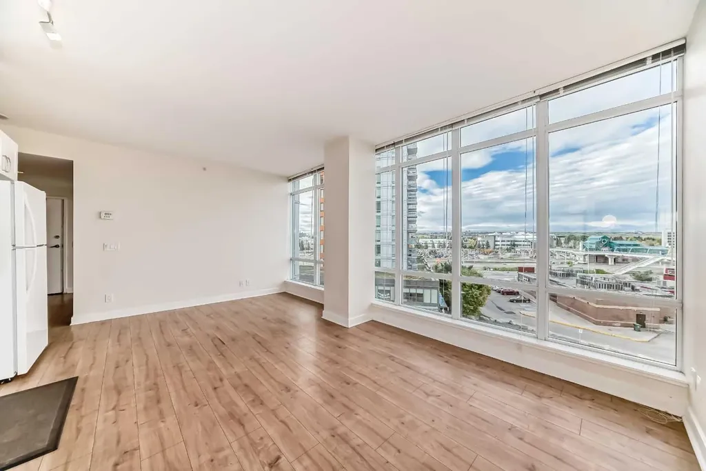 30 Brentwood Common NW Calgary AB T2L 2L8