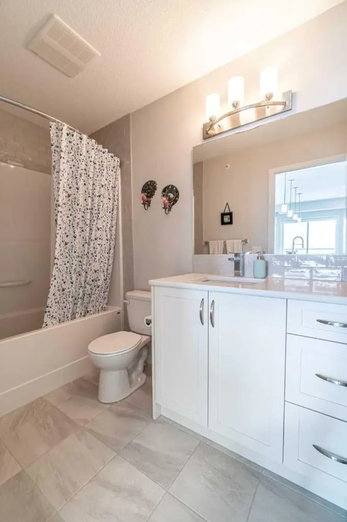 20 Seton Park SE Calgary AB T3M 2V4