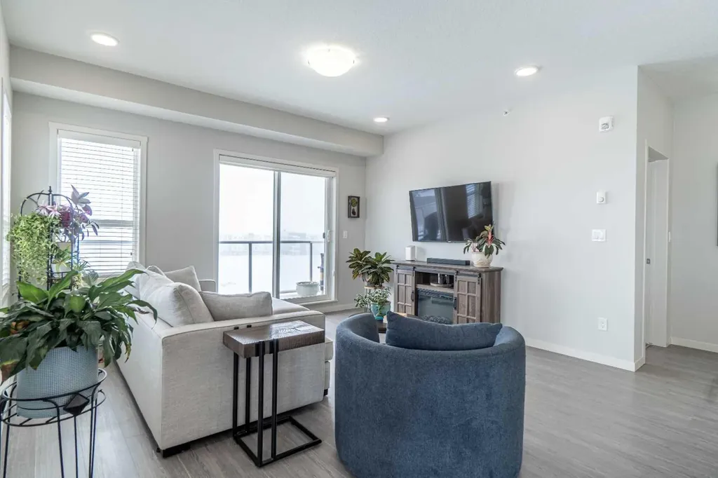 20 Seton Park SE Calgary AB T3M 2V4