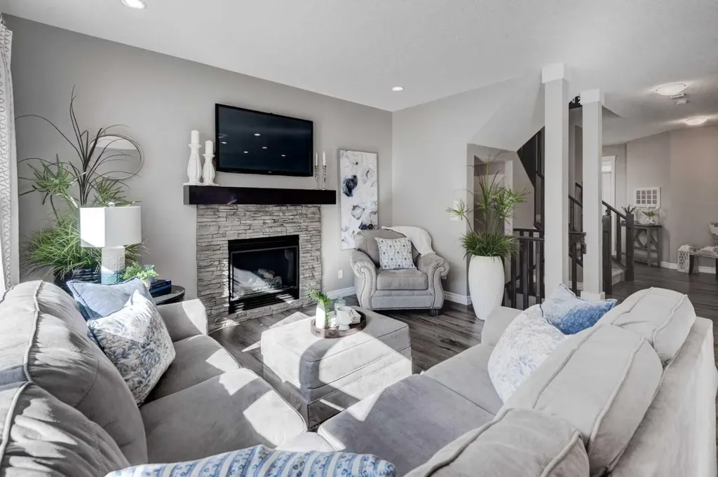 255 Riviera Way Cochrane AB T4C 0Z2