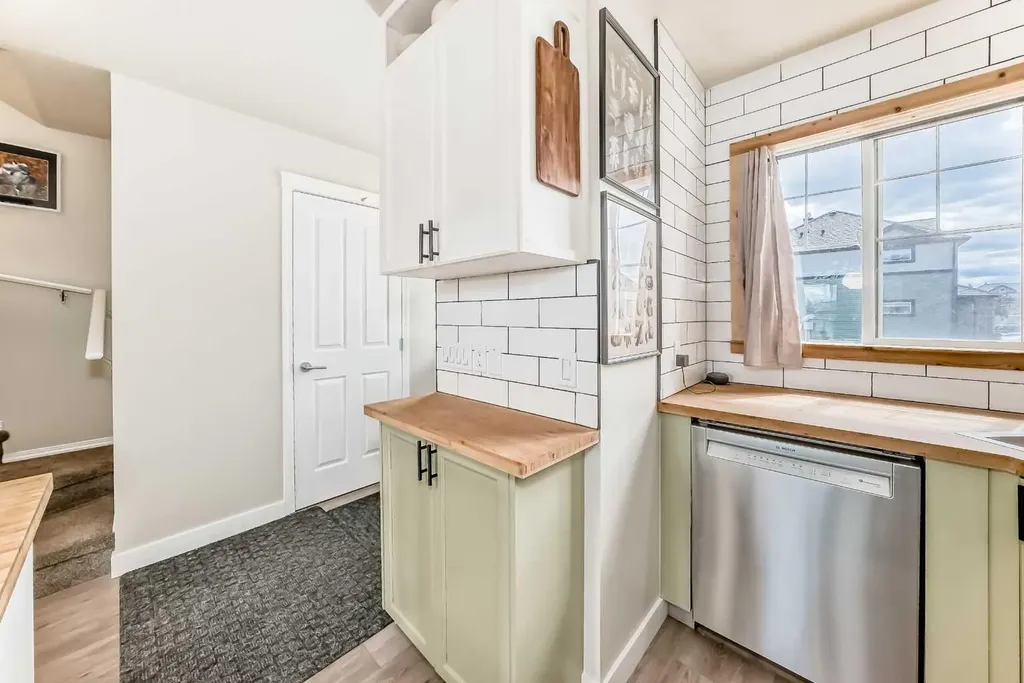 140 Sagewood Boulevard SW Airdrie AB T4B 3H5