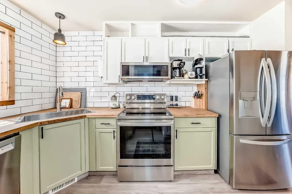 140 Sagewood Boulevard SW Airdrie AB T4B 3H5