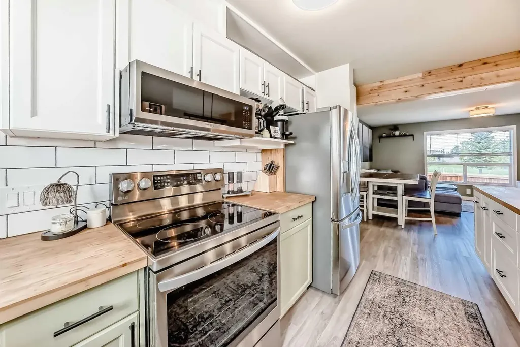 140 Sagewood Boulevard SW Airdrie AB T4B 3H5