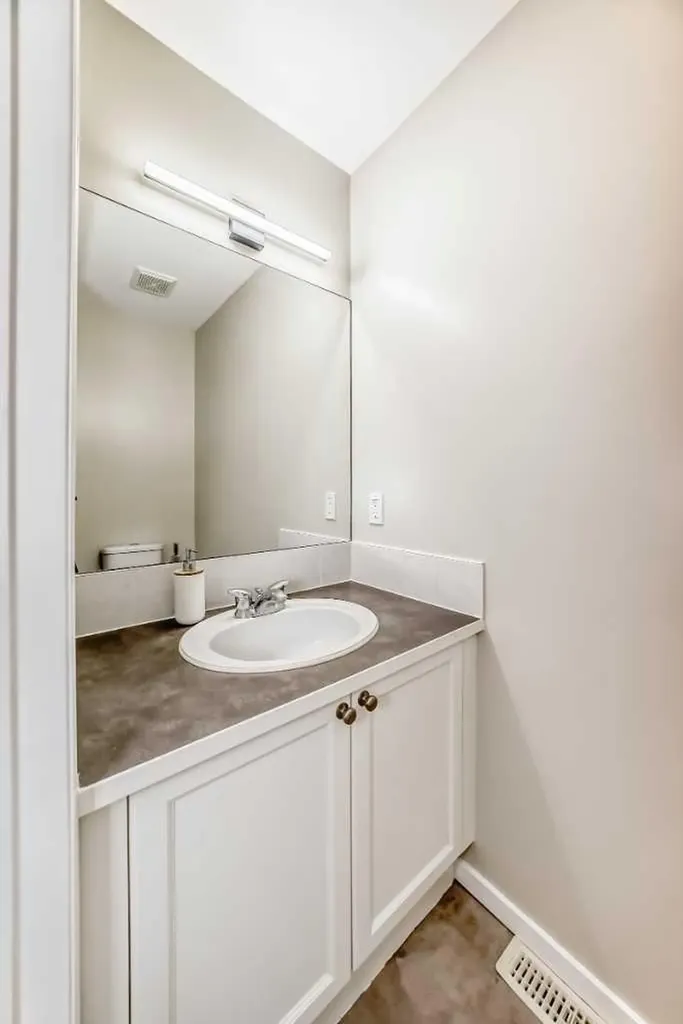 140 Sagewood Boulevard SW Airdrie AB T4B 3H5