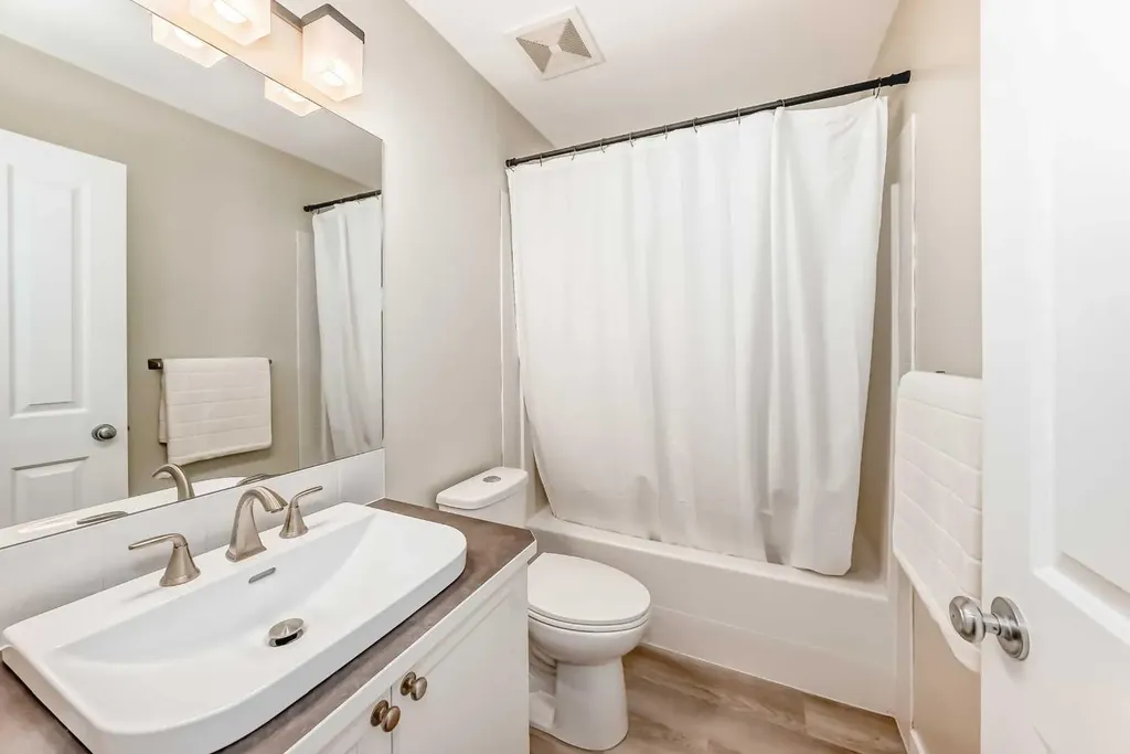 140 Sagewood Boulevard SW Airdrie AB T4B 3H5