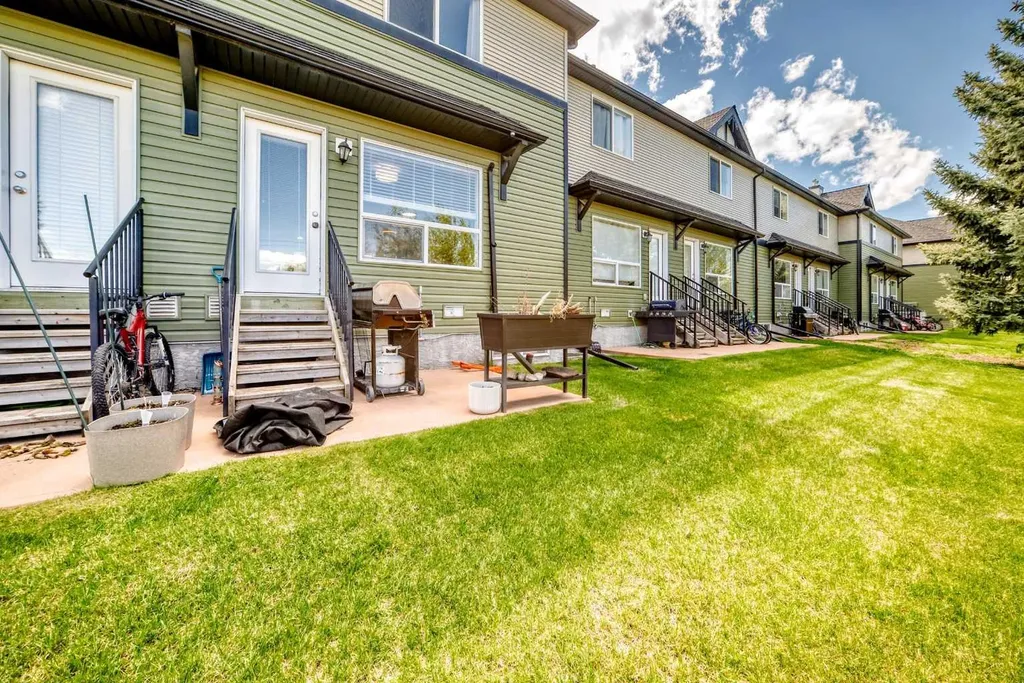 140 Sagewood Boulevard SW Airdrie AB T4B 3H5