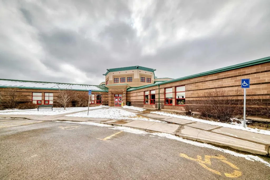 140 Sagewood Boulevard SW Airdrie AB T4B 3H5