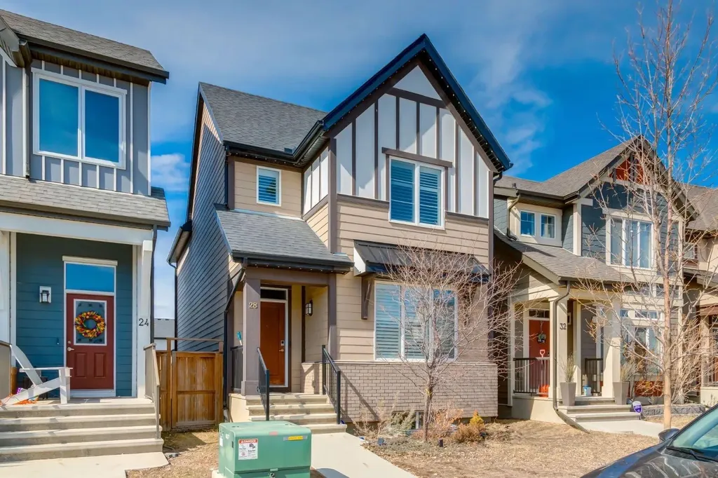28 Masters Link SE Calgary AB T3M2N2