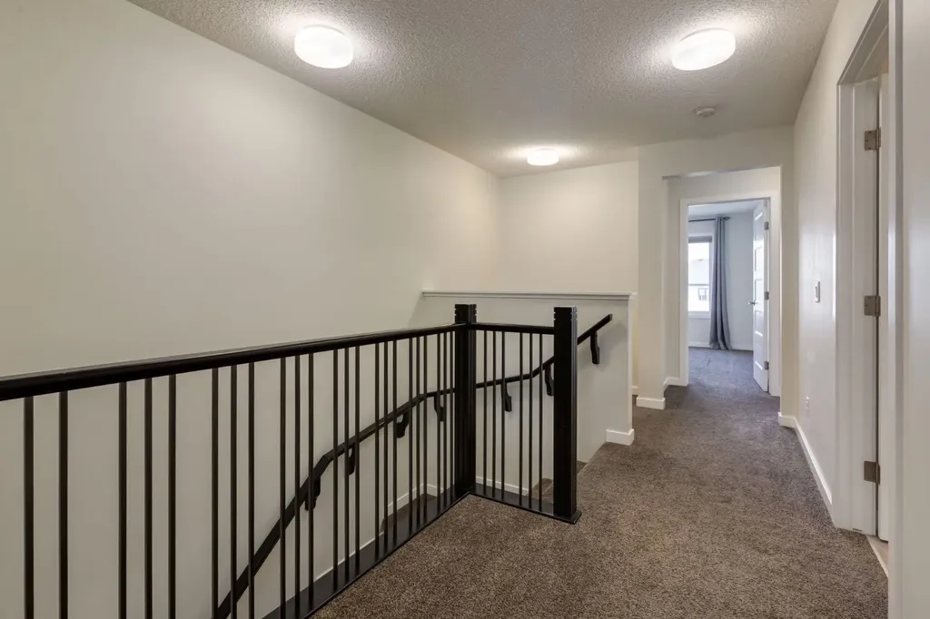 28 Masters Link SE Calgary AB T3M2N2
