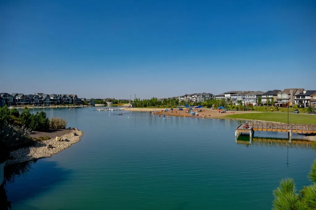 28 Masters Link SE Calgary AB T3M2N2