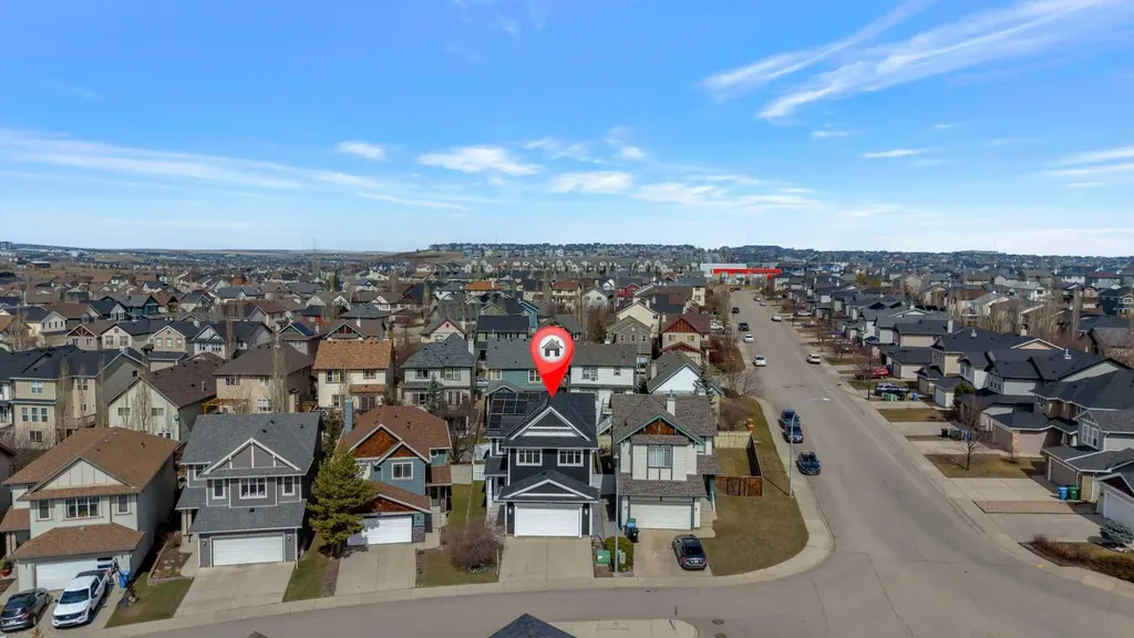 10 Evansbrooke Place NW Calgary AB T3P 1G3