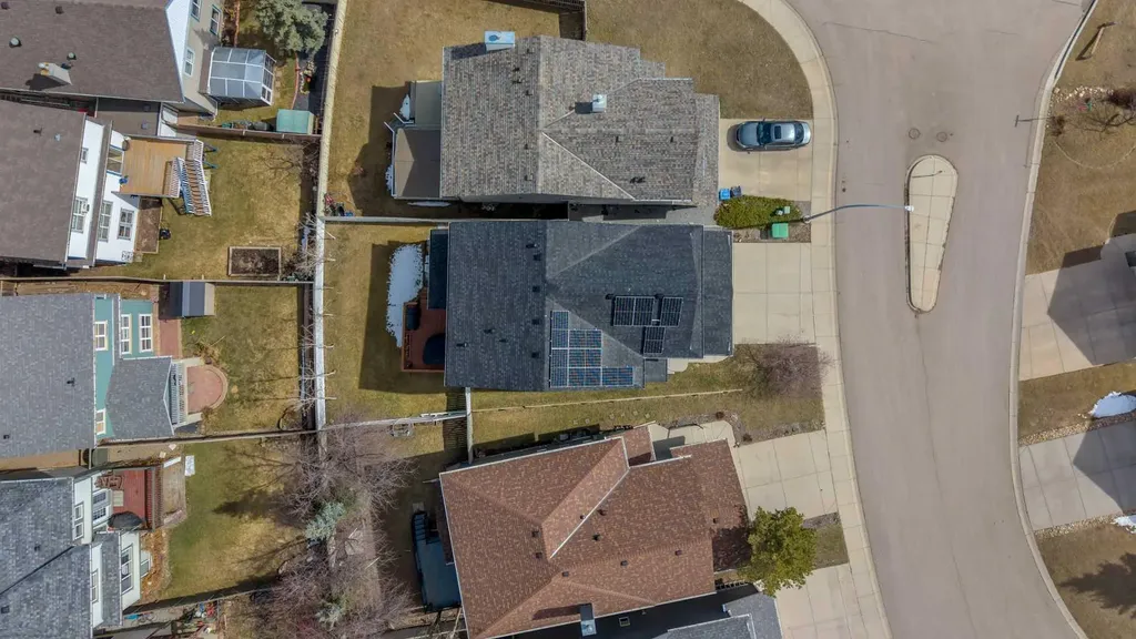 10 Evansbrooke Place NW Calgary AB T3P 1G3