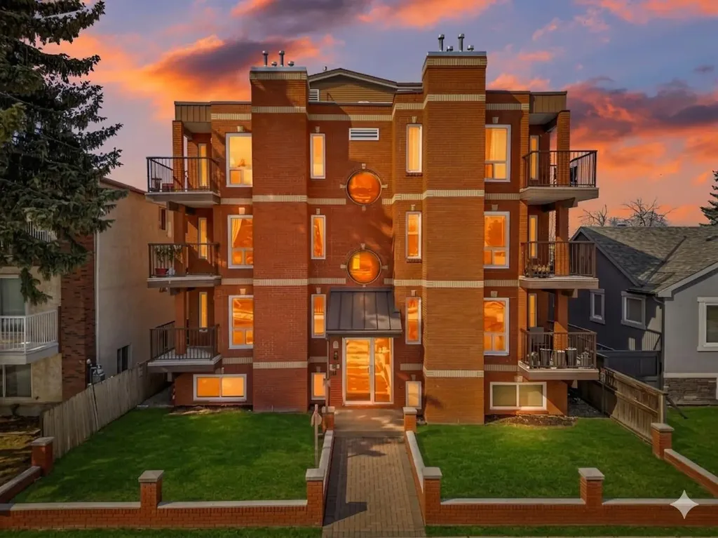 825 4 Street NE Calgary AB T2E 3S9