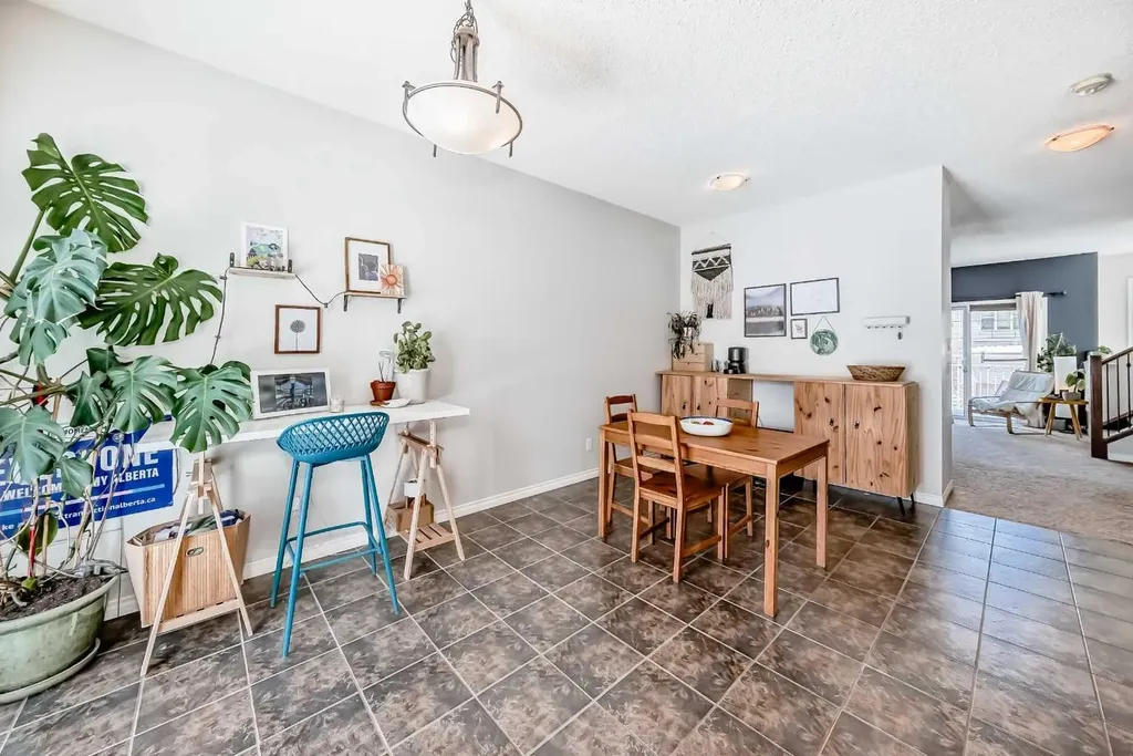 296 Sunset Point Cochrane AB T4C 0K8