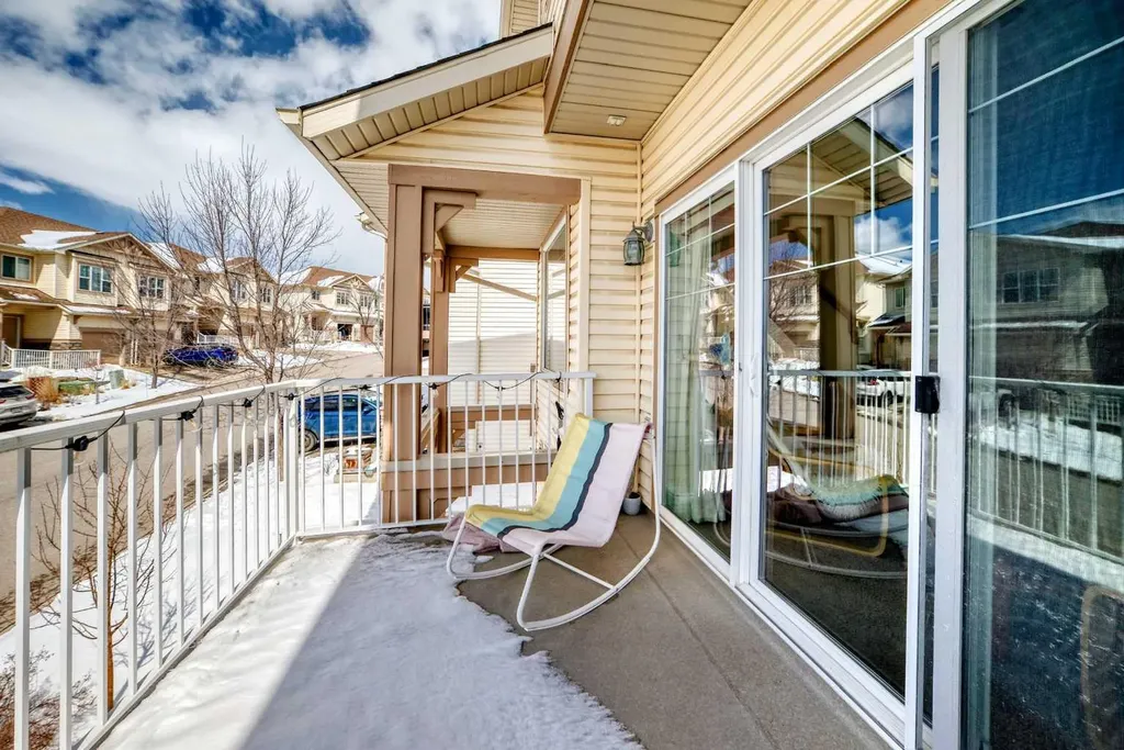 296 Sunset Point Cochrane AB T4C 0K8