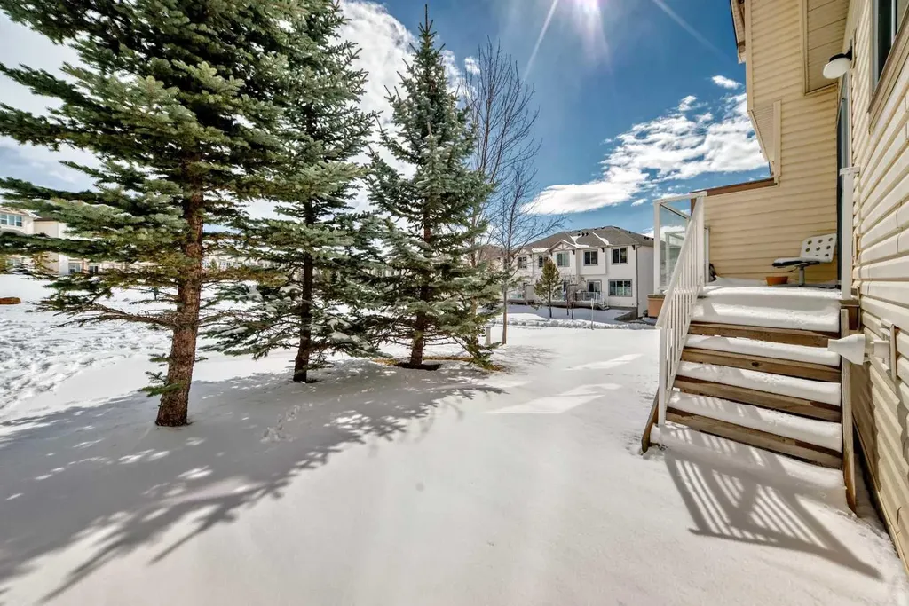 296 Sunset Point Cochrane AB T4C 0K8