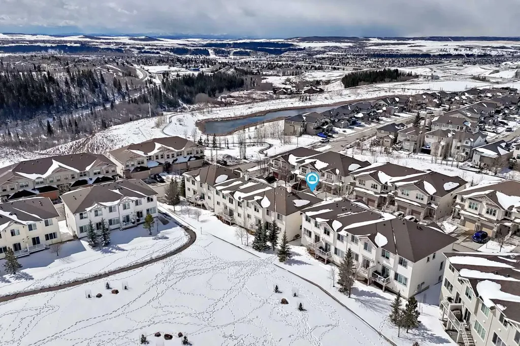 296 Sunset Point Cochrane AB T4C 0K8