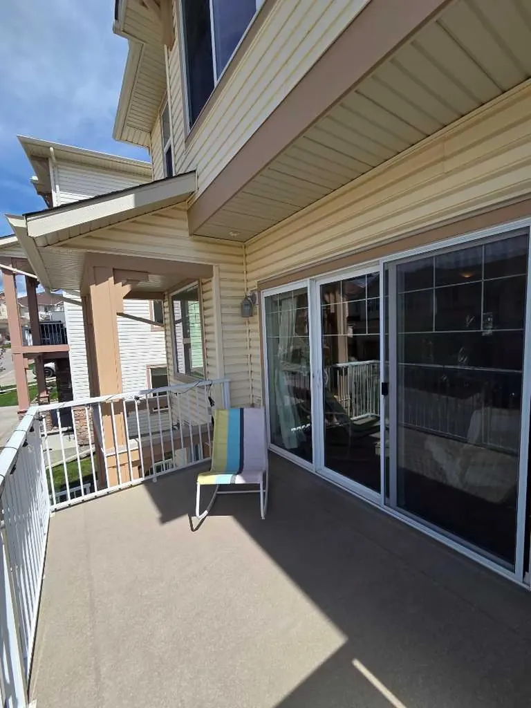 296 Sunset Point Cochrane AB T4C 0K8