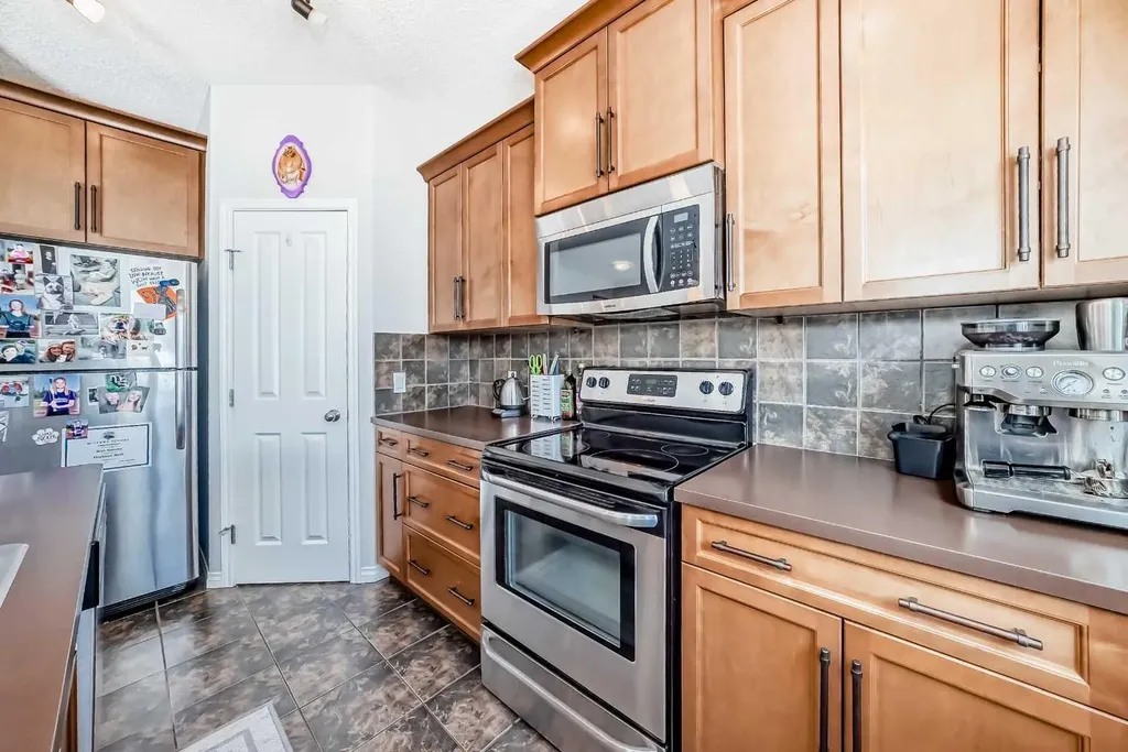 296 Sunset Point Cochrane AB T4C 0K8