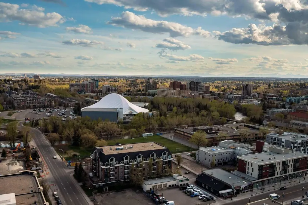 210 15 Avenue SE Calgary AB T2G 0B5