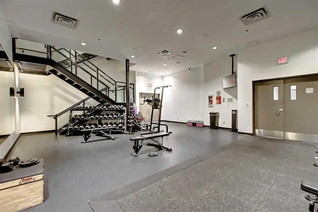 210 15 Avenue SE Calgary AB T2G 0B5