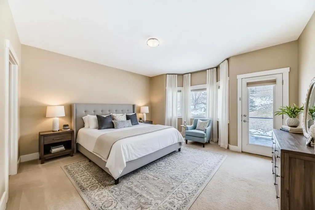 520 Rocky Vista Gardens NW Calgary AB T3G 0B7