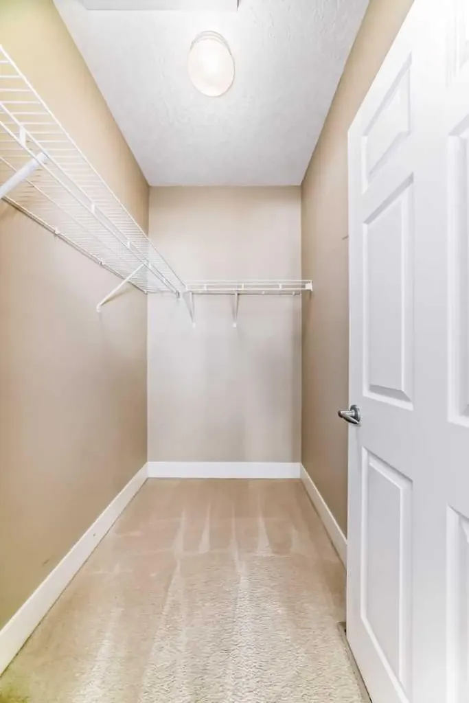 520 Rocky Vista Gardens NW Calgary AB T3G 0B7
