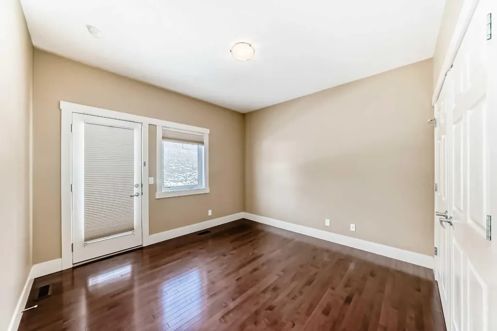 520 Rocky Vista Gardens NW Calgary AB T3G 0B7