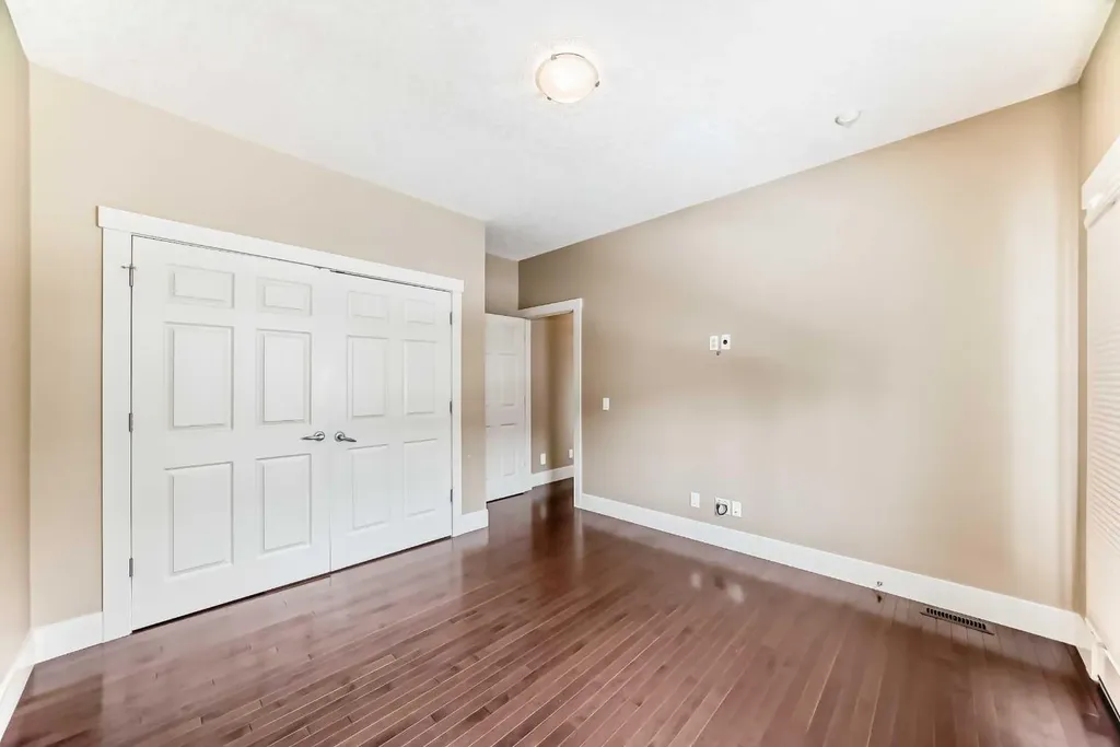 520 Rocky Vista Gardens NW Calgary AB T3G 0B7