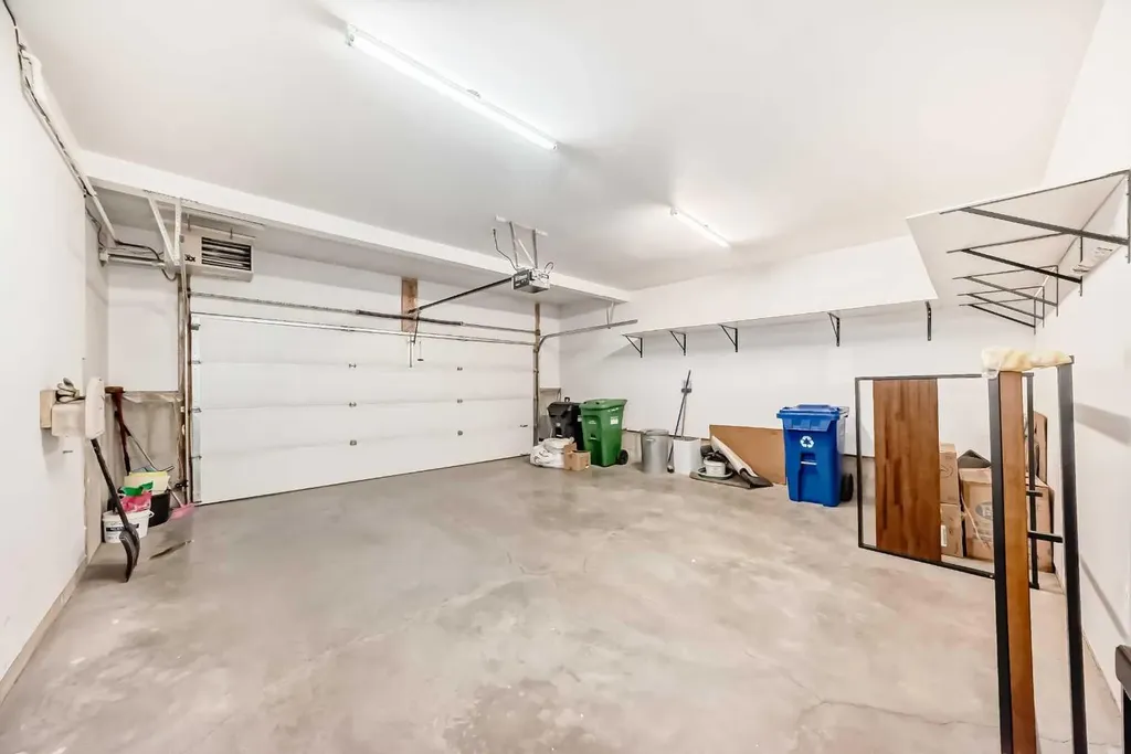 520 Rocky Vista Gardens NW Calgary AB T3G 0B7
