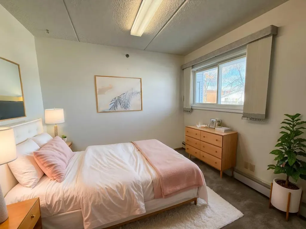5007 52 Avenue Ponoka AB T4J 1S3