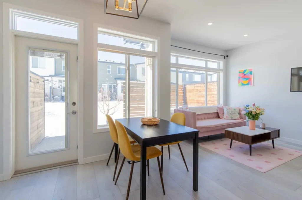 418 Highlands Boulevard W Lethbridge AB T1J 5K5