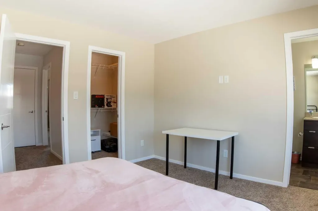 418 Highlands Boulevard W Lethbridge AB T1J 5K5