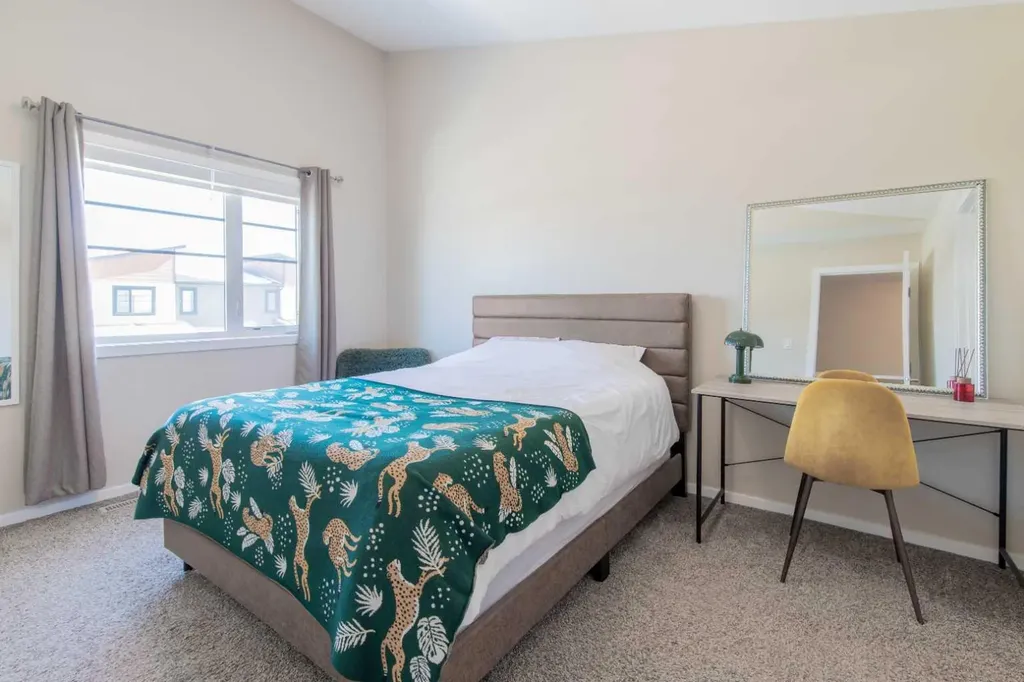 418 Highlands Boulevard W Lethbridge AB T1J 5K5