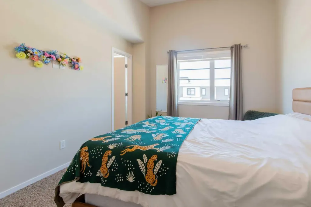 418 Highlands Boulevard W Lethbridge AB T1J 5K5