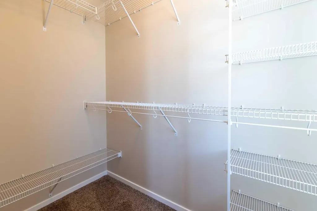 418 Highlands Boulevard W Lethbridge AB T1J 5K5