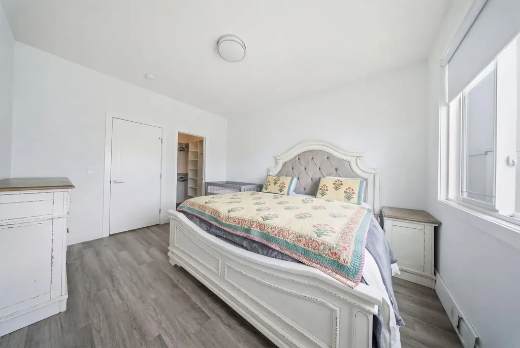 101 Panatella Square NW Calgary AB T3K2R9