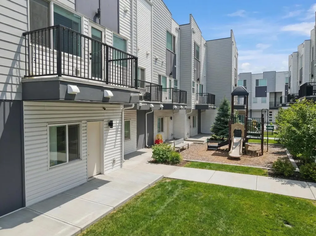 101 Panatella Square NW Calgary AB T3K2R9