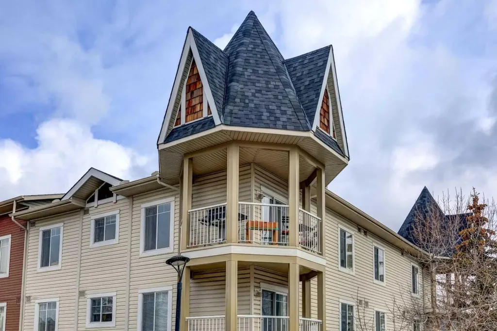 70 Panamount Drive NW Calgary AB T3K 5Z1