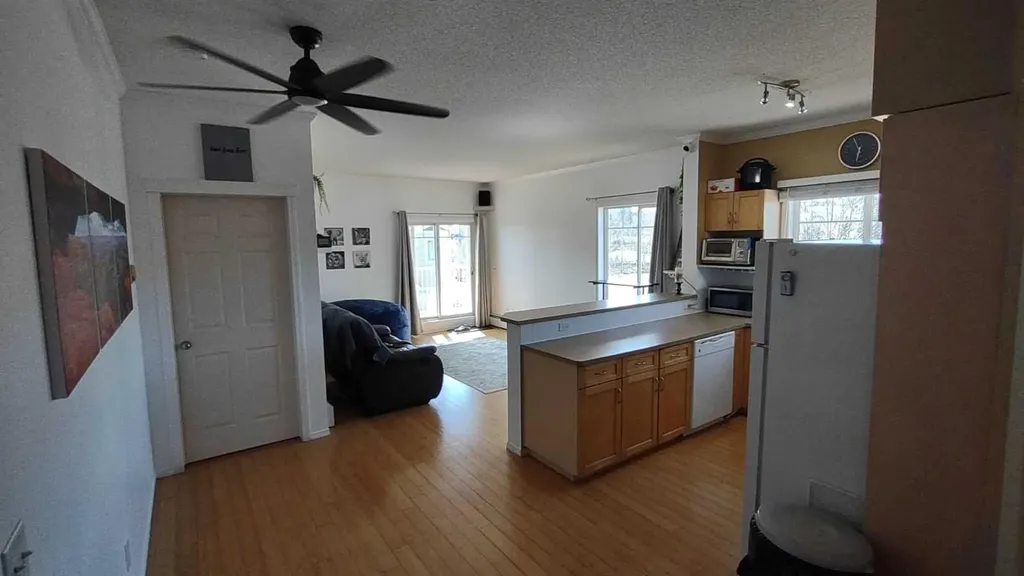 70 Panamount Drive NW Calgary AB T3K 5Z1
