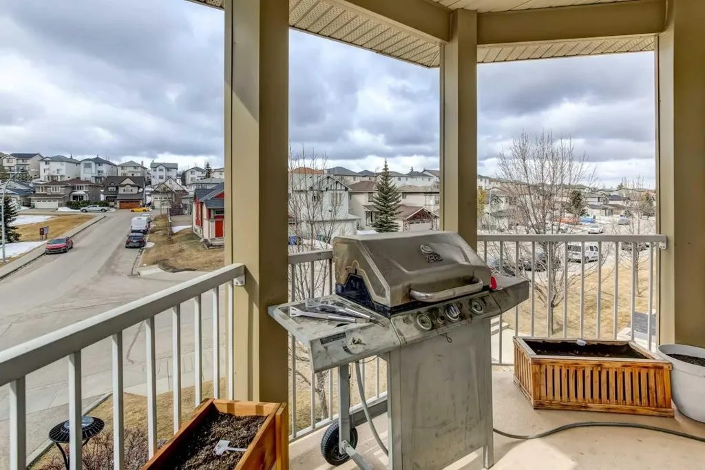 70 Panamount Drive NW Calgary AB T3K 5Z1