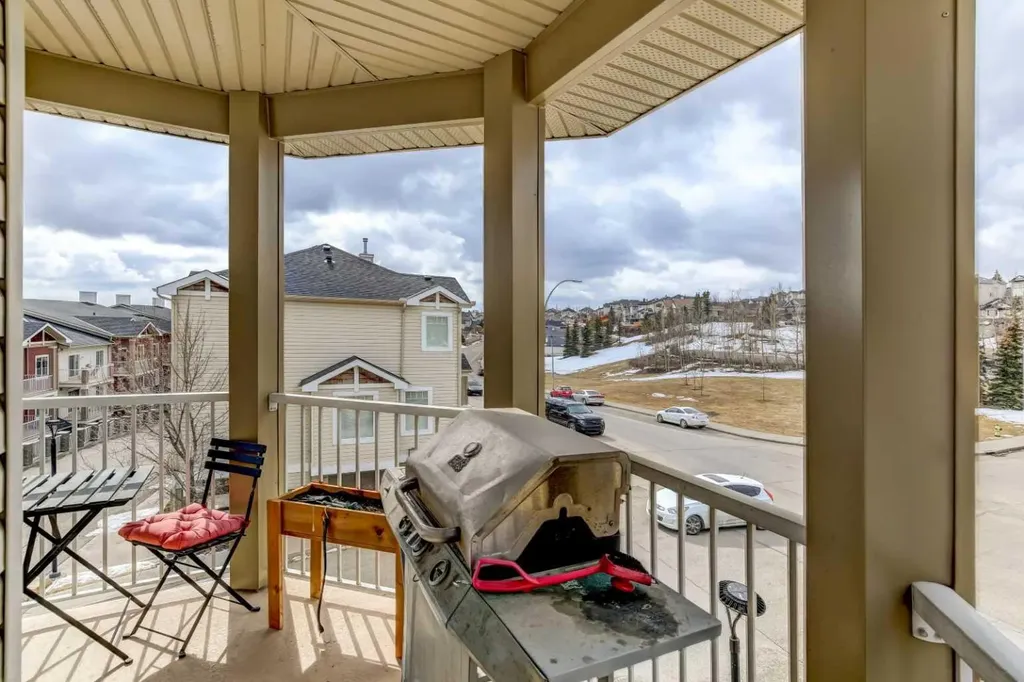 70 Panamount Drive NW Calgary AB T3K 5Z1