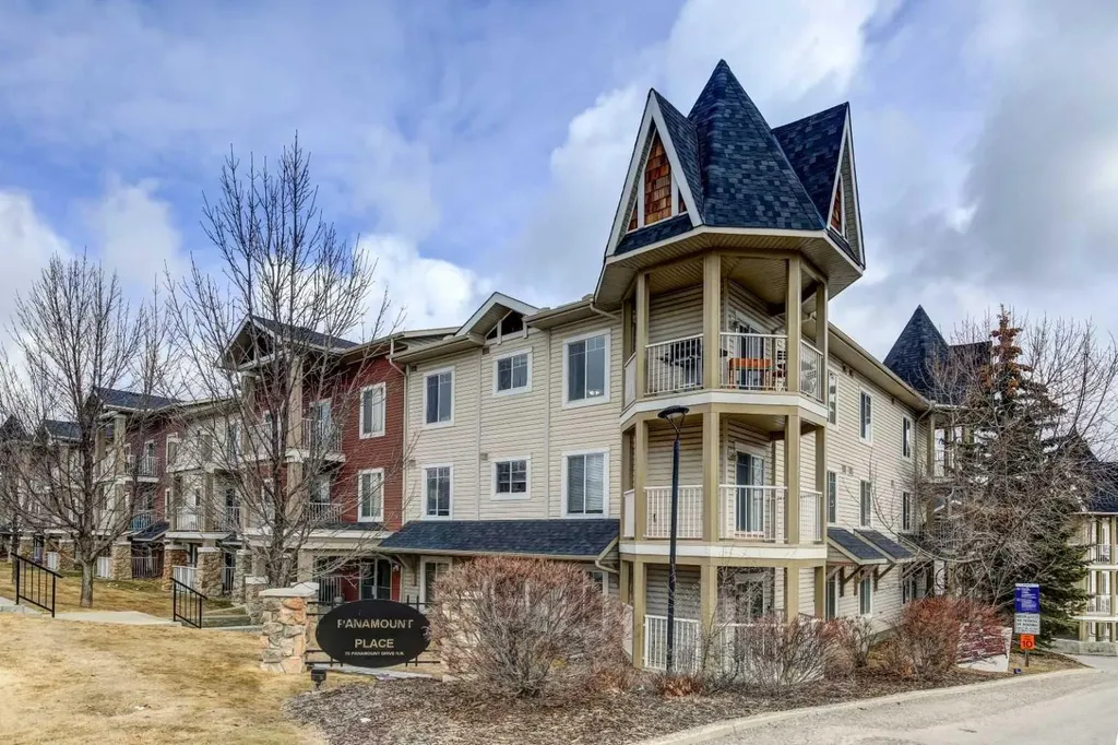 70 Panamount Drive NW Calgary AB T3K 5Z1