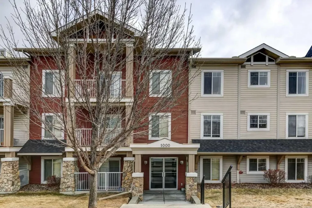 70 Panamount Drive NW Calgary AB T3K 5Z1
