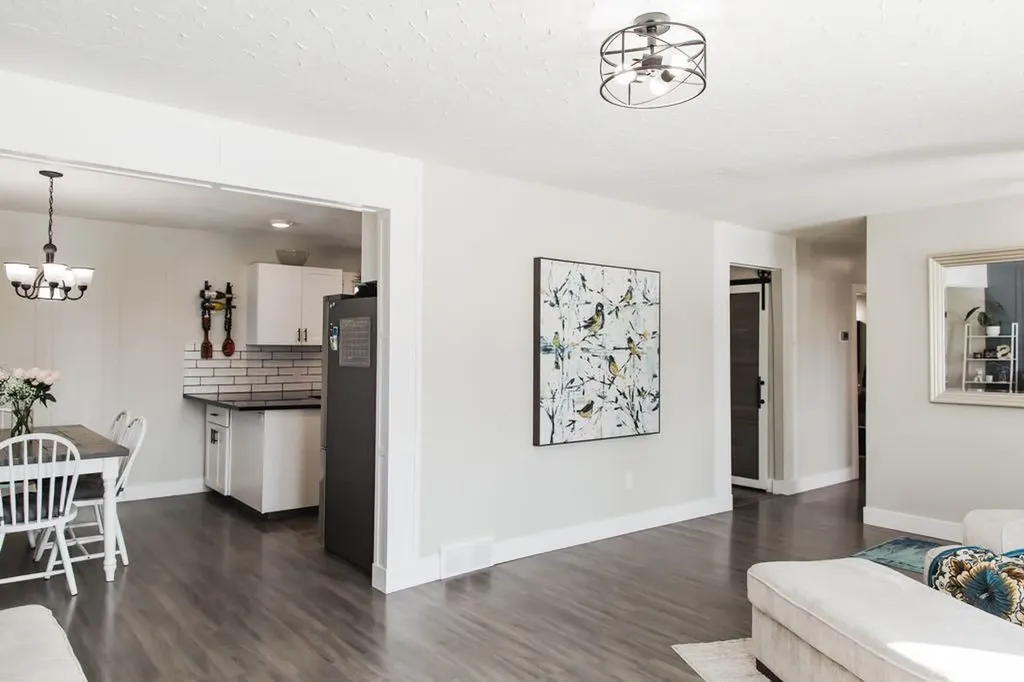 10124 110 Avenue Grande Prairie AB T8V 1S6