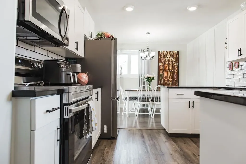 10124 110 Avenue Grande Prairie AB T8V 1S6
