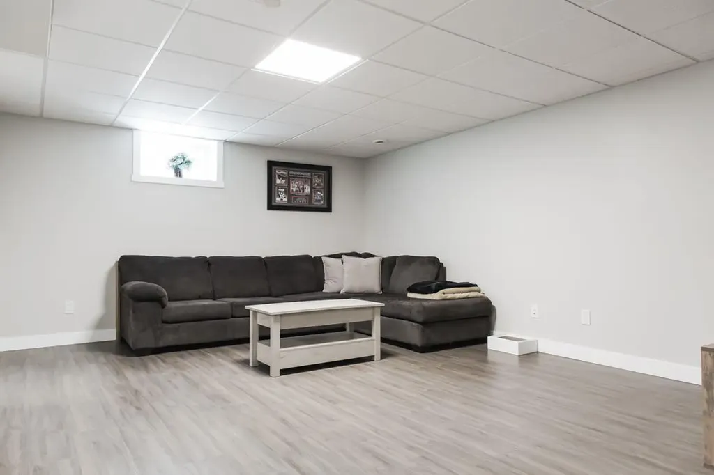 10124 110 Avenue Grande Prairie AB T8V 1S6